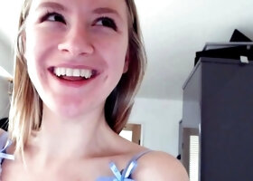 Wild blonde teen LIBRARY deep toying pussy on webcam