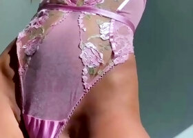 Hayley Maxfield Seduces And Flaunts Her Sexy Curves