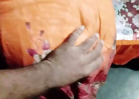 Desi Indian Bhabhi and Servant Sex video