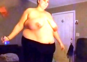 Big-Ass BBW Girl Dancing on Webcam