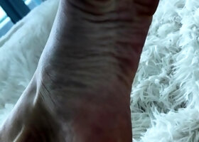Black Amateur Explore Hot Foot Fetish
