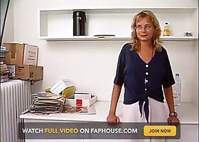 Bitch feels she can be an actress