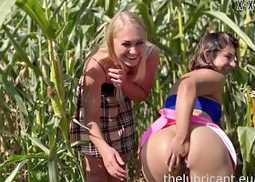 Siswets Fansly Debut: Fisting Small-Tits Young Slut